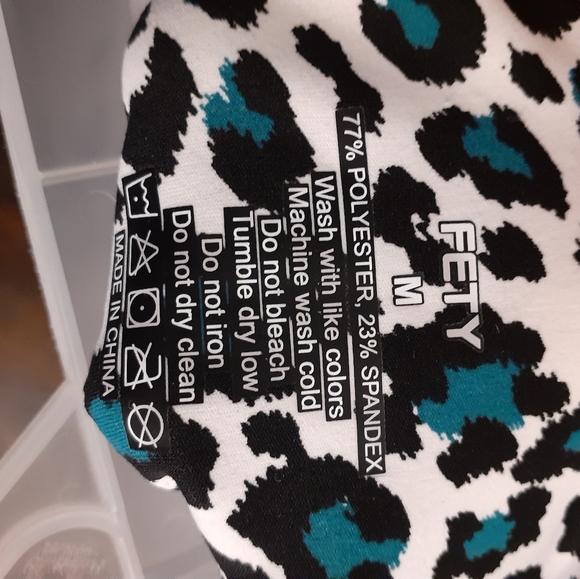 Fety High Waisted Leggings-Medium - Picture 5 of 5